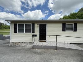 featured image of 410 Erwin Hwy #2