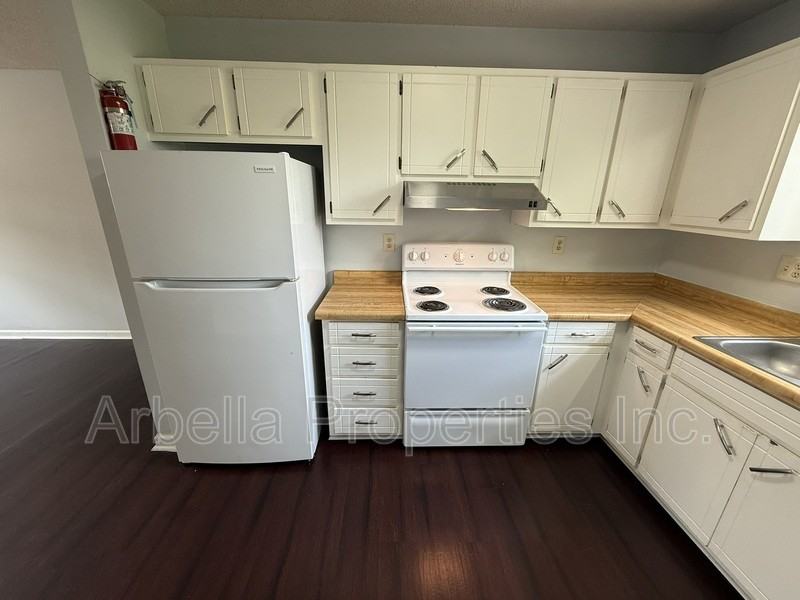 410 Erwin Hwy #2 - Photo 6 of 17