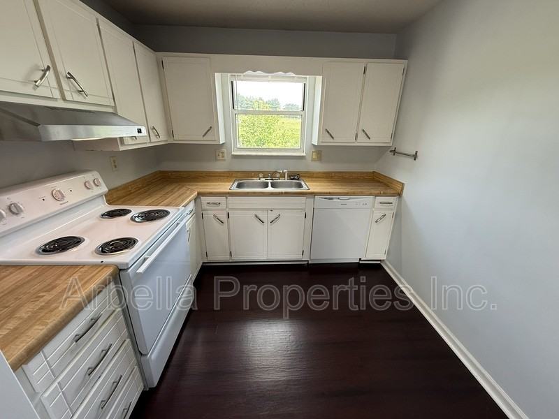 410 Erwin Hwy #2 - Photo 7 of 17