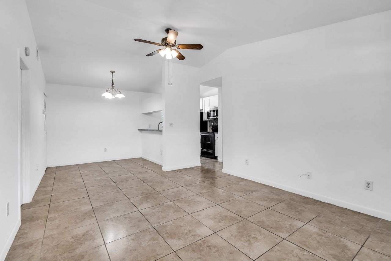 18206 Mediterranean Boulevard #5-21 - Photo 2 of 26