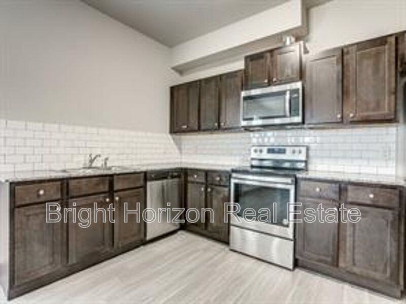 10684 Tube Dr #502 - Photo 6 of 23
