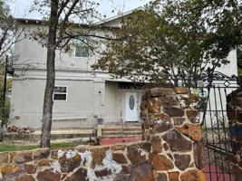 featured image of 2932 Haynie St