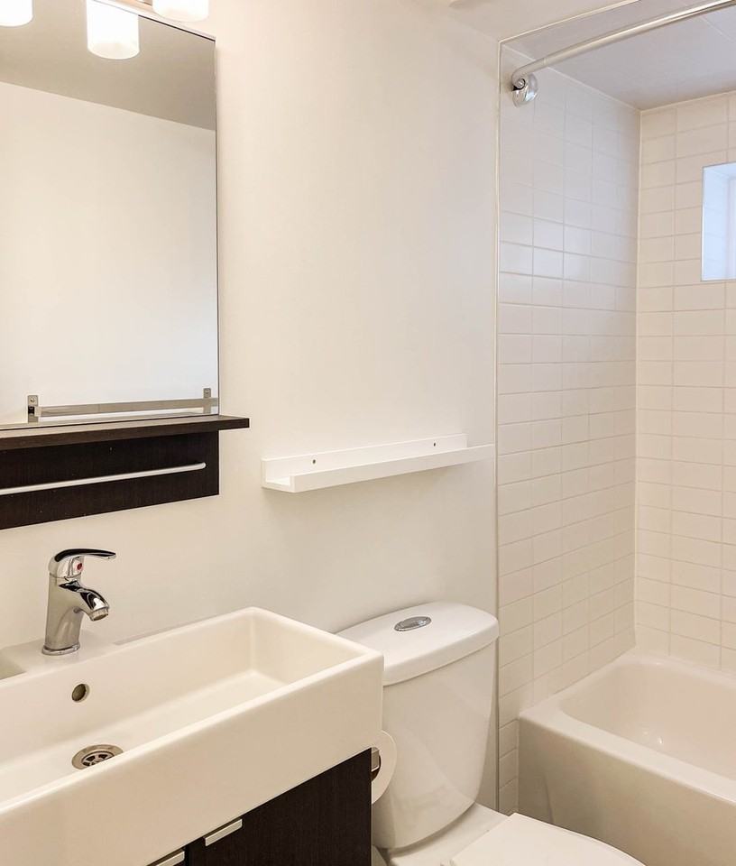 190 Saint Clarens Ave - Photo 4 of 7