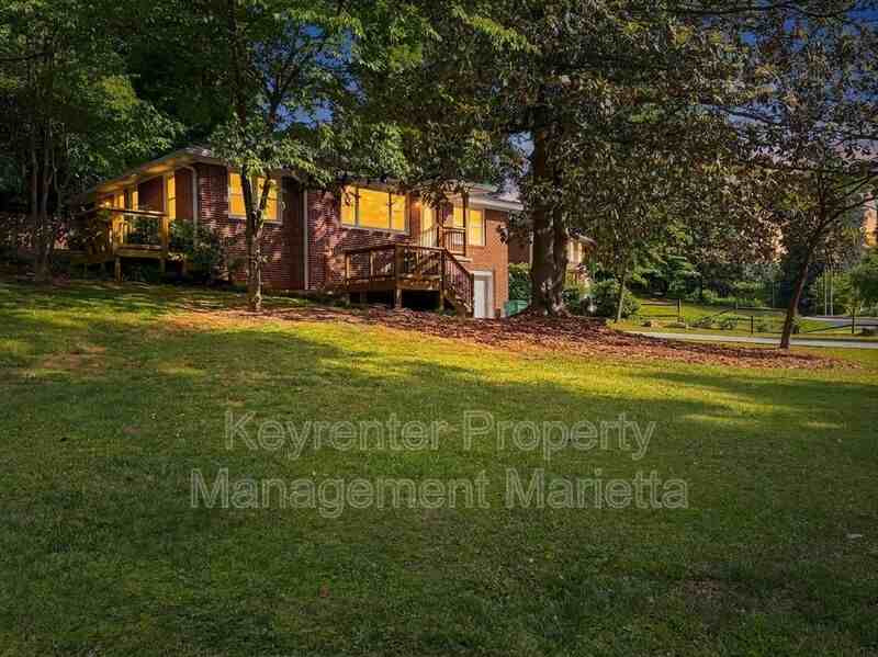 2771 Stonecreek Rd Se