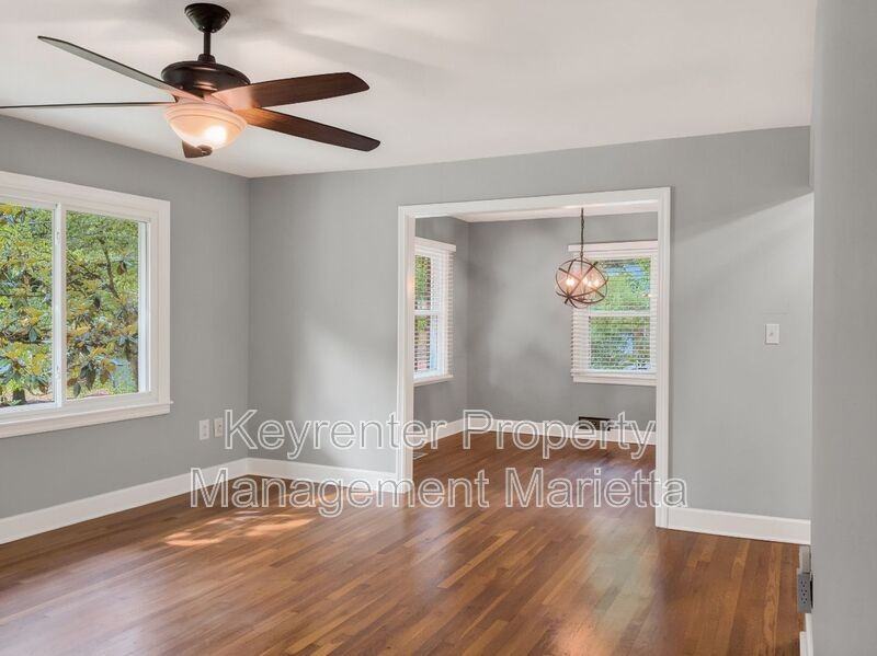 2771 Stonecreek Rd Se - Photo 4 of 30