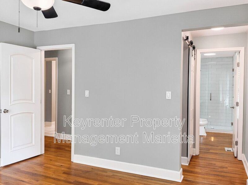 2771 Stonecreek Rd Se - Photo 5 of 30