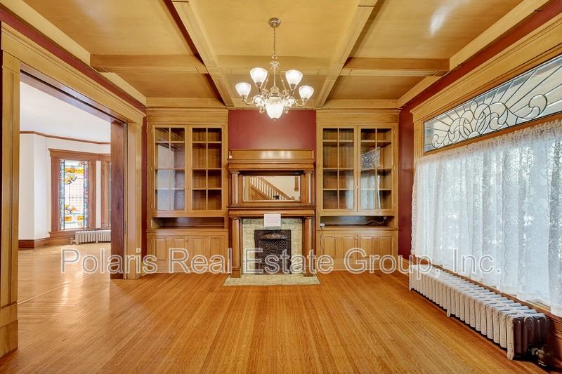 1507 Broadway St - Photo 5 of 41