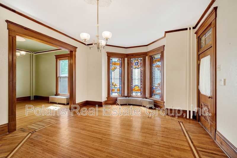1507 Broadway St - Photo 7 of 41