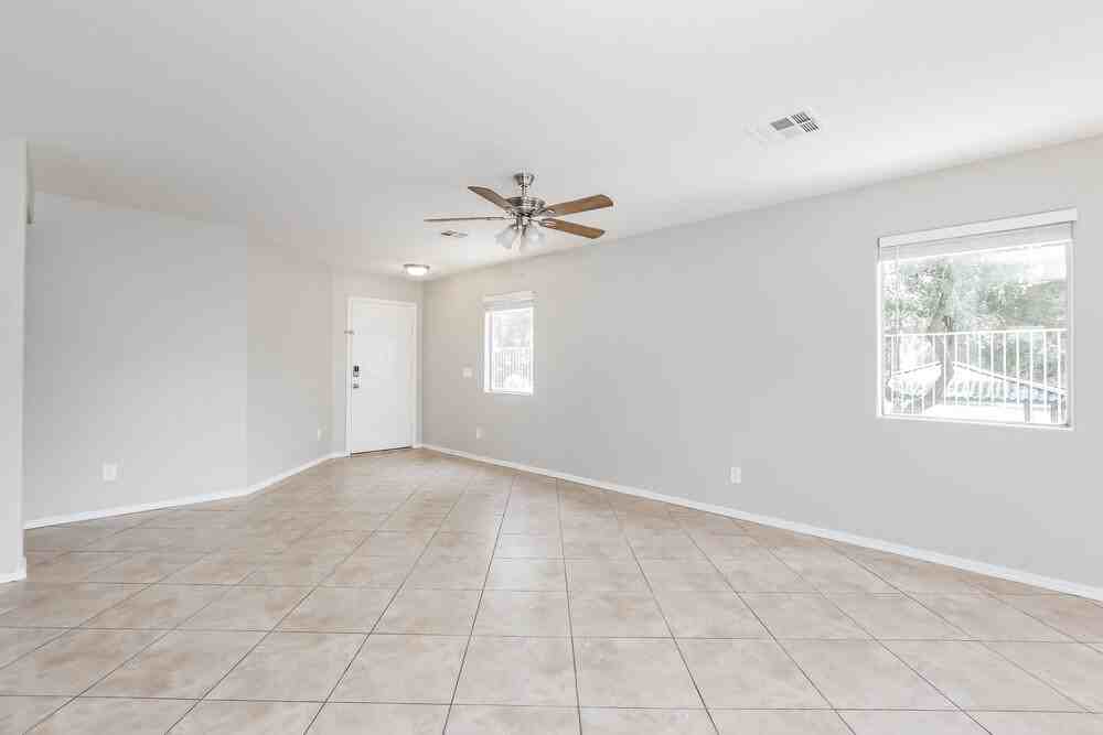 2224 S 83rd Ln - Photo 6 of 19