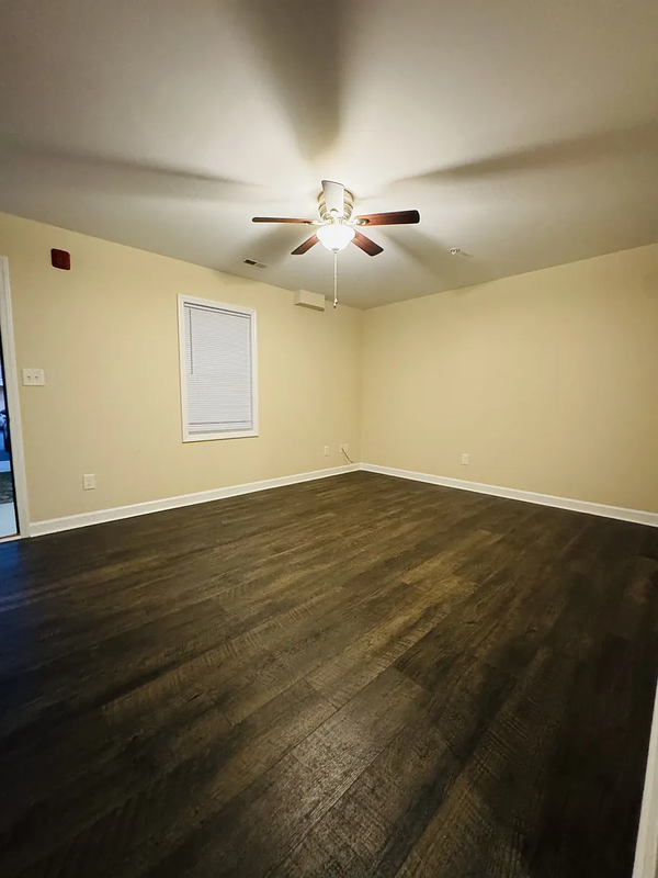 1150 Cross Creek Cir - Photo 2 of 21