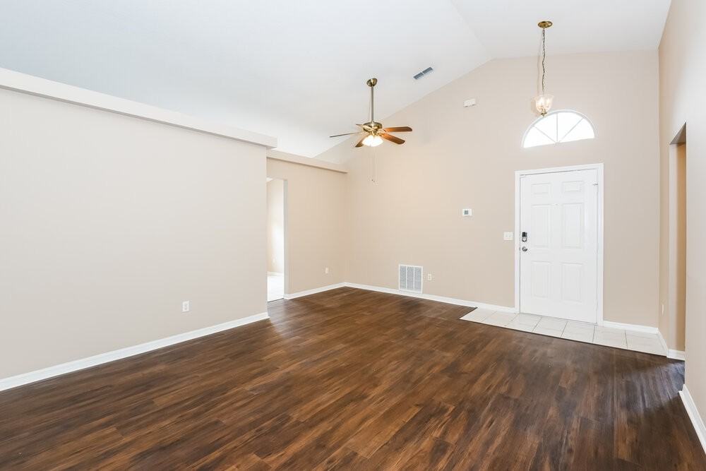 337 Riunite Cir - Photo 4 of 19