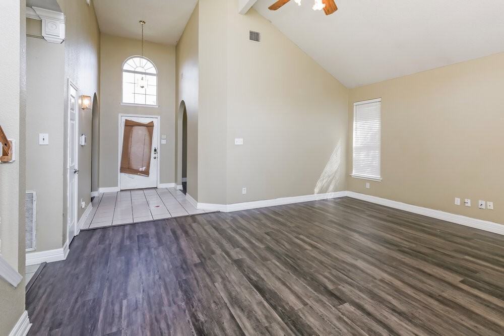 1225 Paul Dr - Photo 5 of 25