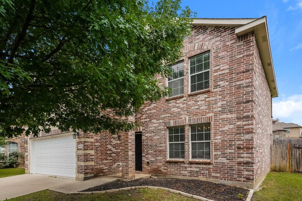 1625 Grassy View Dr - Photo 4 of 17