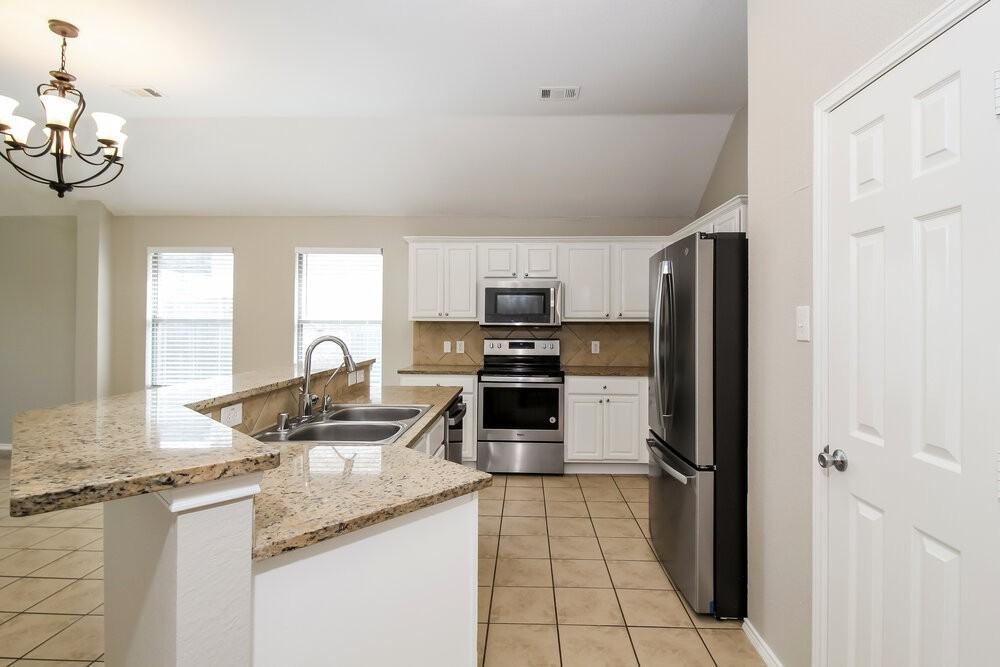 129 Arbordale Way - Photo 7 of 16