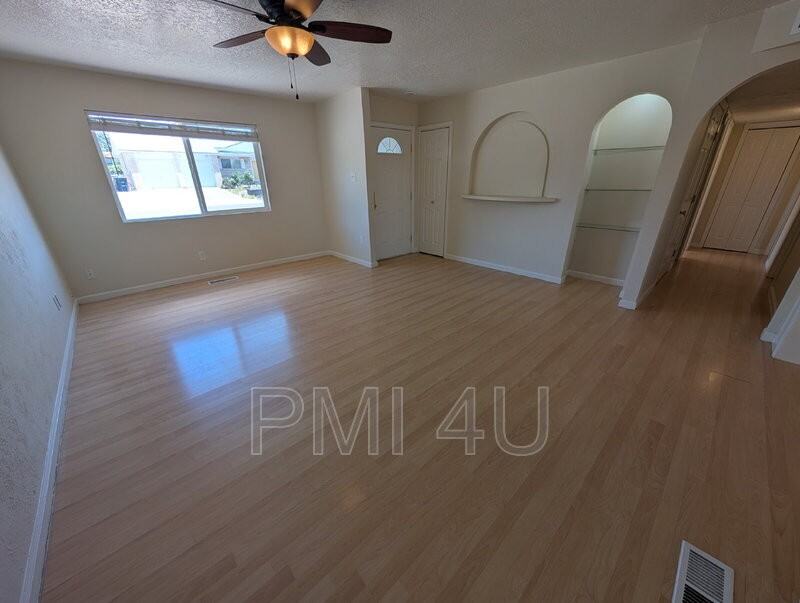 4225 Penelope Pl Ne - Photo 4 of 28