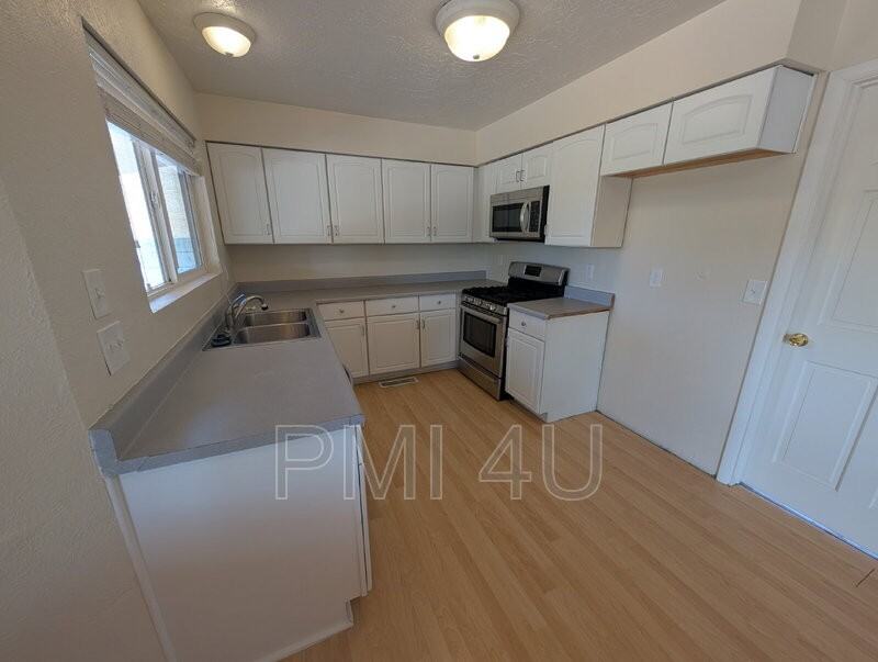 4225 Penelope Pl Ne - Photo 7 of 28