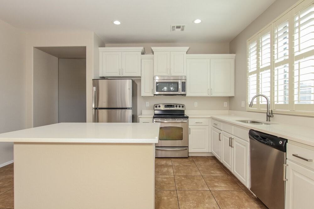 3432 W Apollo Rd - Photo 7 of 16