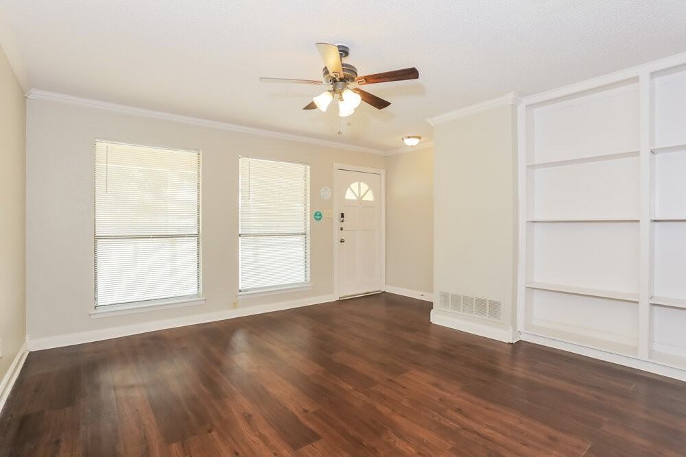 5108 Parliament Dr - Photo 3 of 16