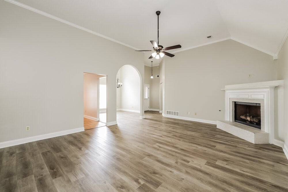 2346 Kindlewood Dr - Photo 5 of 17