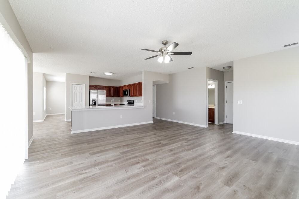 4450 Maple Chase Trl - Photo 6 of 20