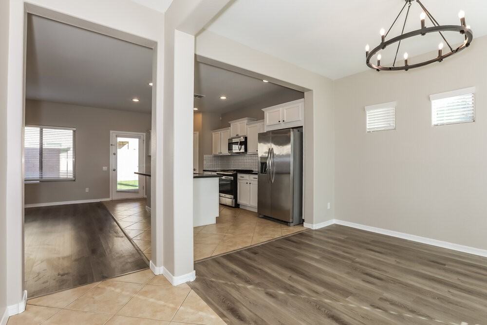 11162 E Stearn Ave - Photo 4 of 17