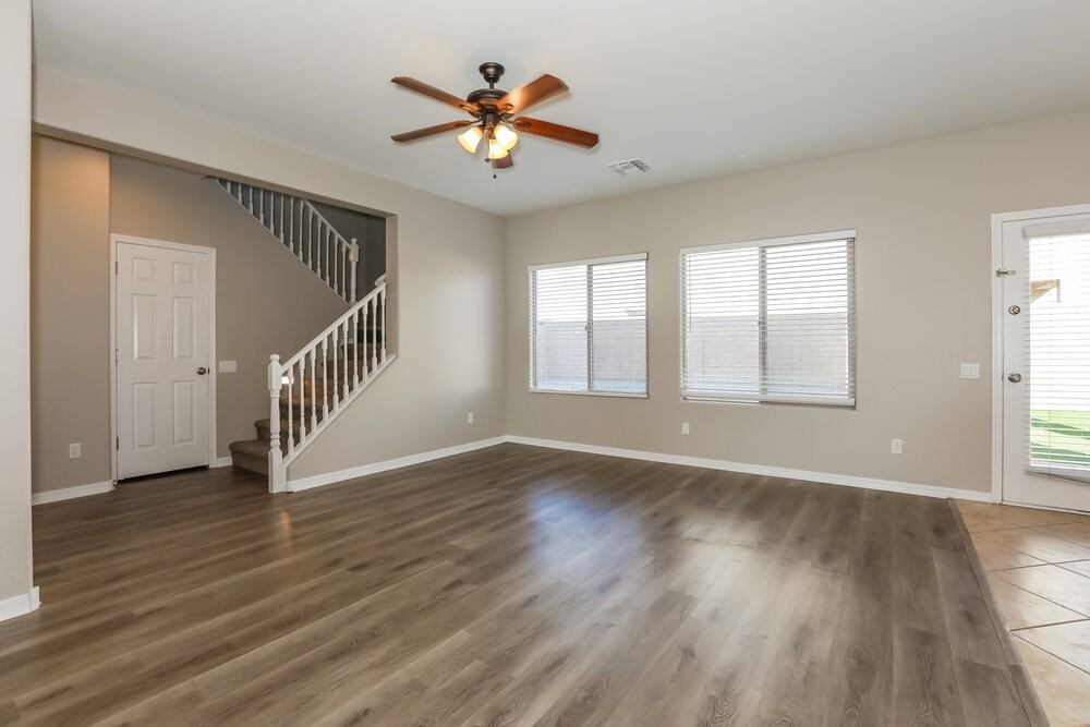 11162 E Stearn Ave - Photo 5 of 17
