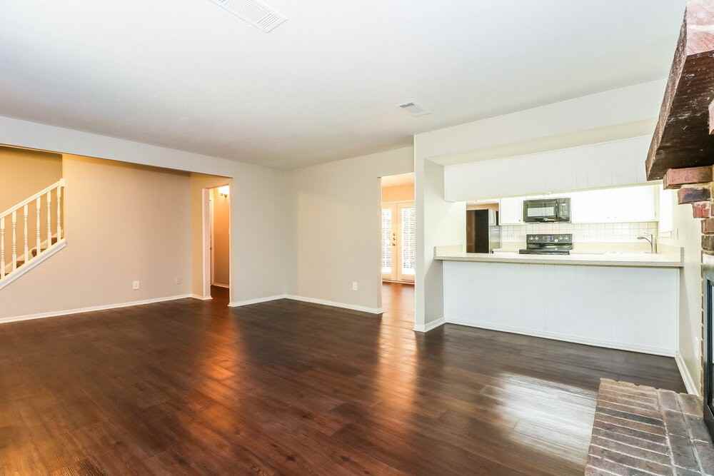 1113 Heiden Ct - Photo 3 of 16