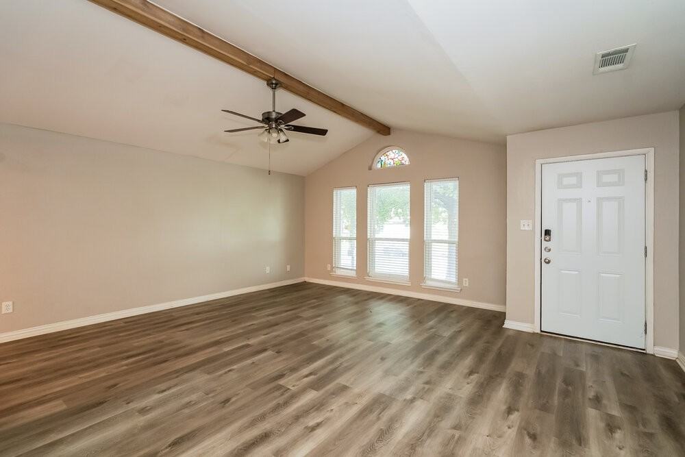 556 Blue Haze Dr - Photo 3 of 16