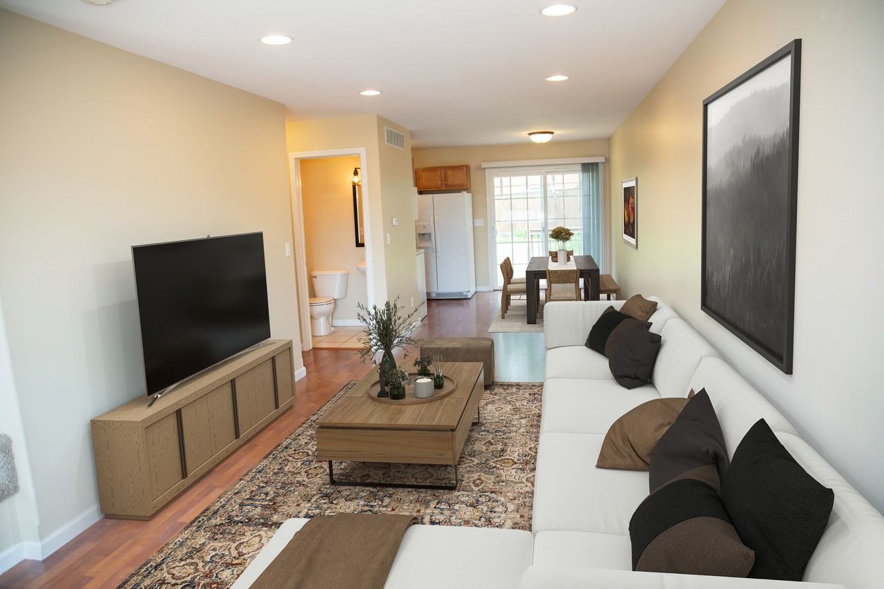 2680 Beverly Ave #2680 - Photo 2 of 5