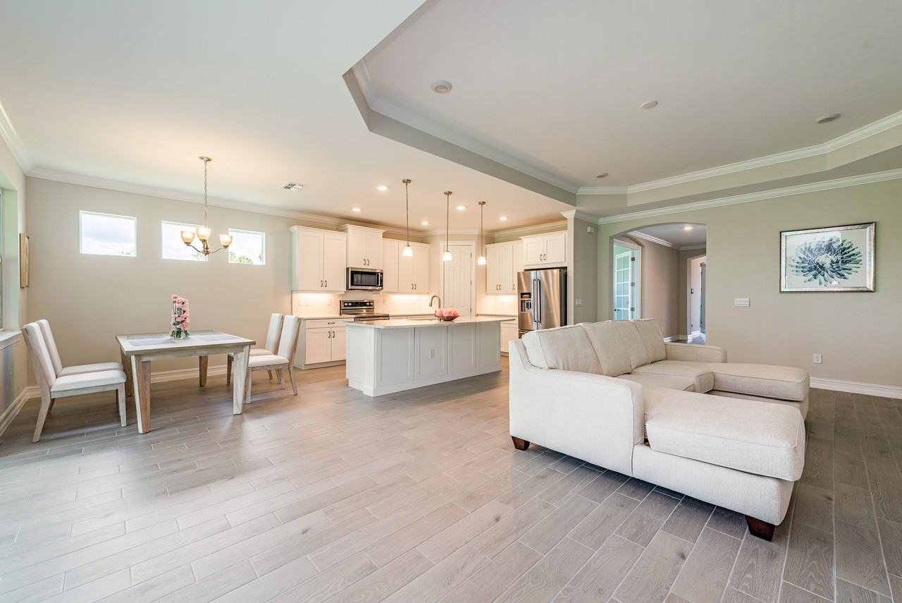 339 Tamarindo Ln #NA - Photo 4 of 13