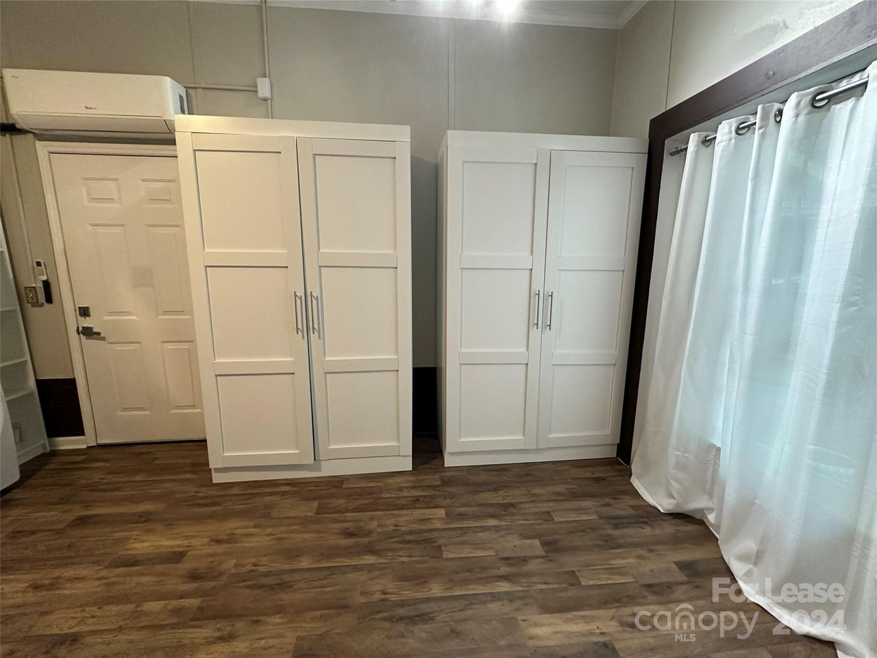 2407 Elizabeth Ave #2407B - Photo 3 of 7