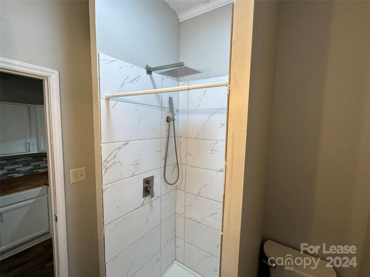 2407 Elizabeth Ave #2407B - Photo 4 of 7