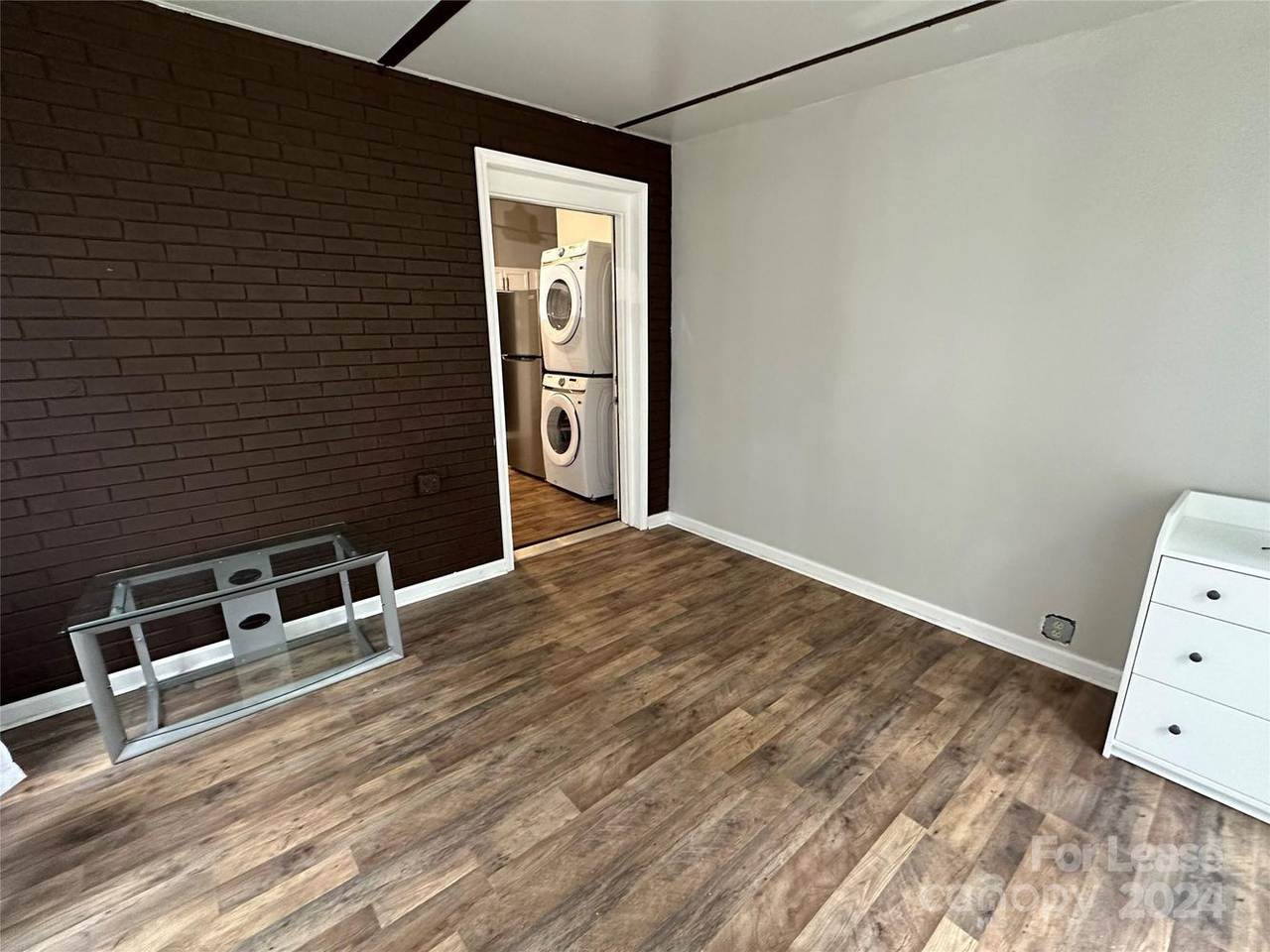 2407 Elizabeth Ave #2407B - Photo 5 of 7