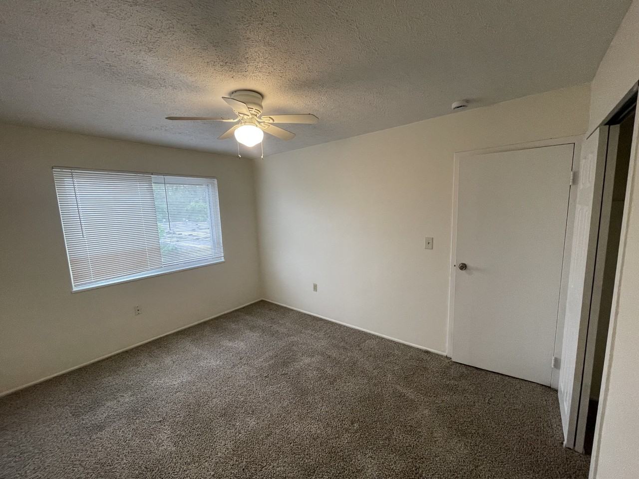 20580 Lorain Rd #17 - Photo 3 of 9