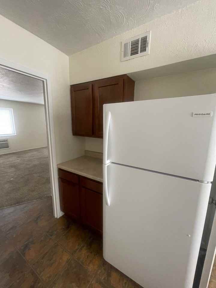 20580 Lorain Rd #17 - Photo 4 of 9