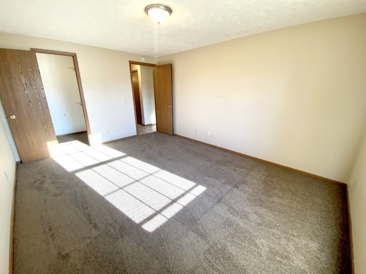 1876 Ledgewood Blvd Ne #A10 - Photo 6 of 9