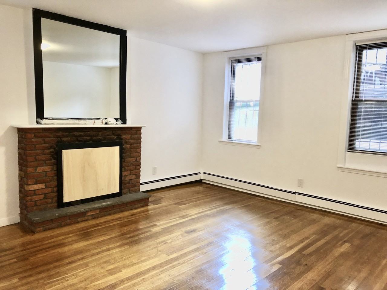 49 Gloucester St #2 - Photo 2 of 9