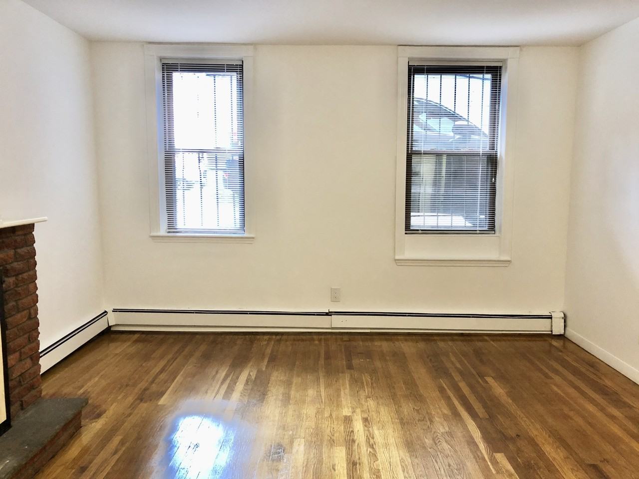 49 Gloucester St #2 - Photo 3 of 9