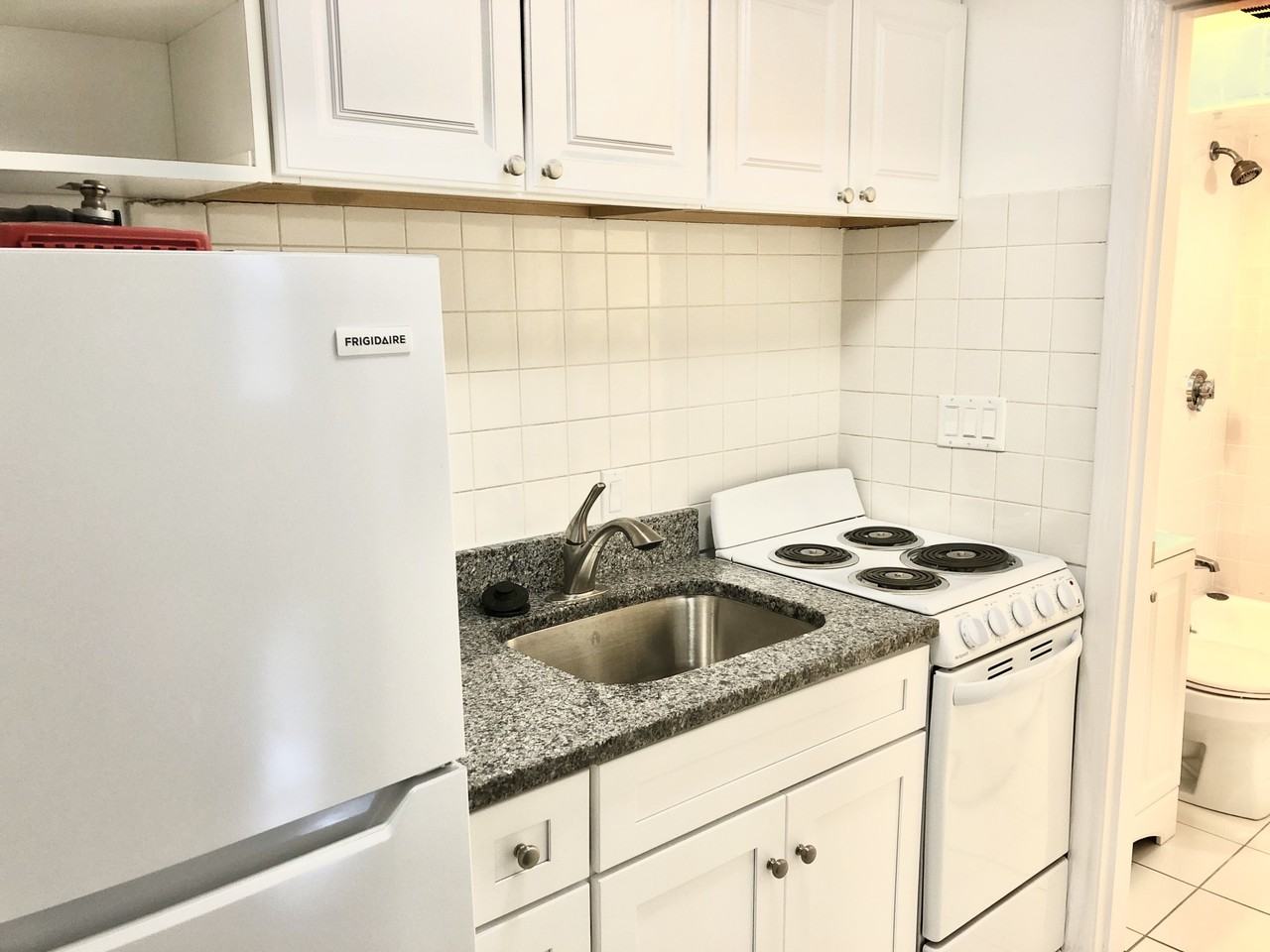 49 Gloucester St #2 - Photo 6 of 9