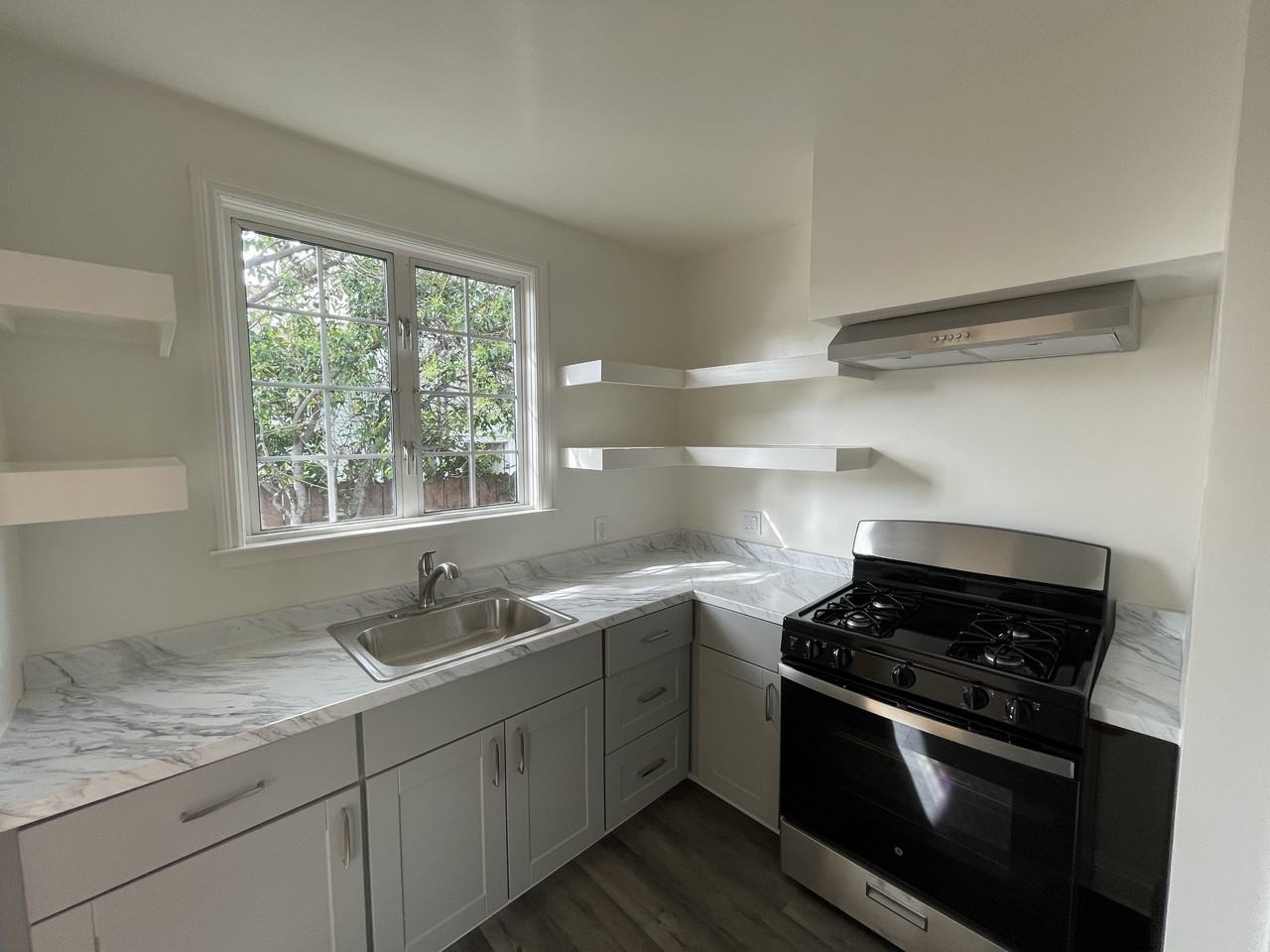119 N Kingston St #NA - Photo 3 of 6