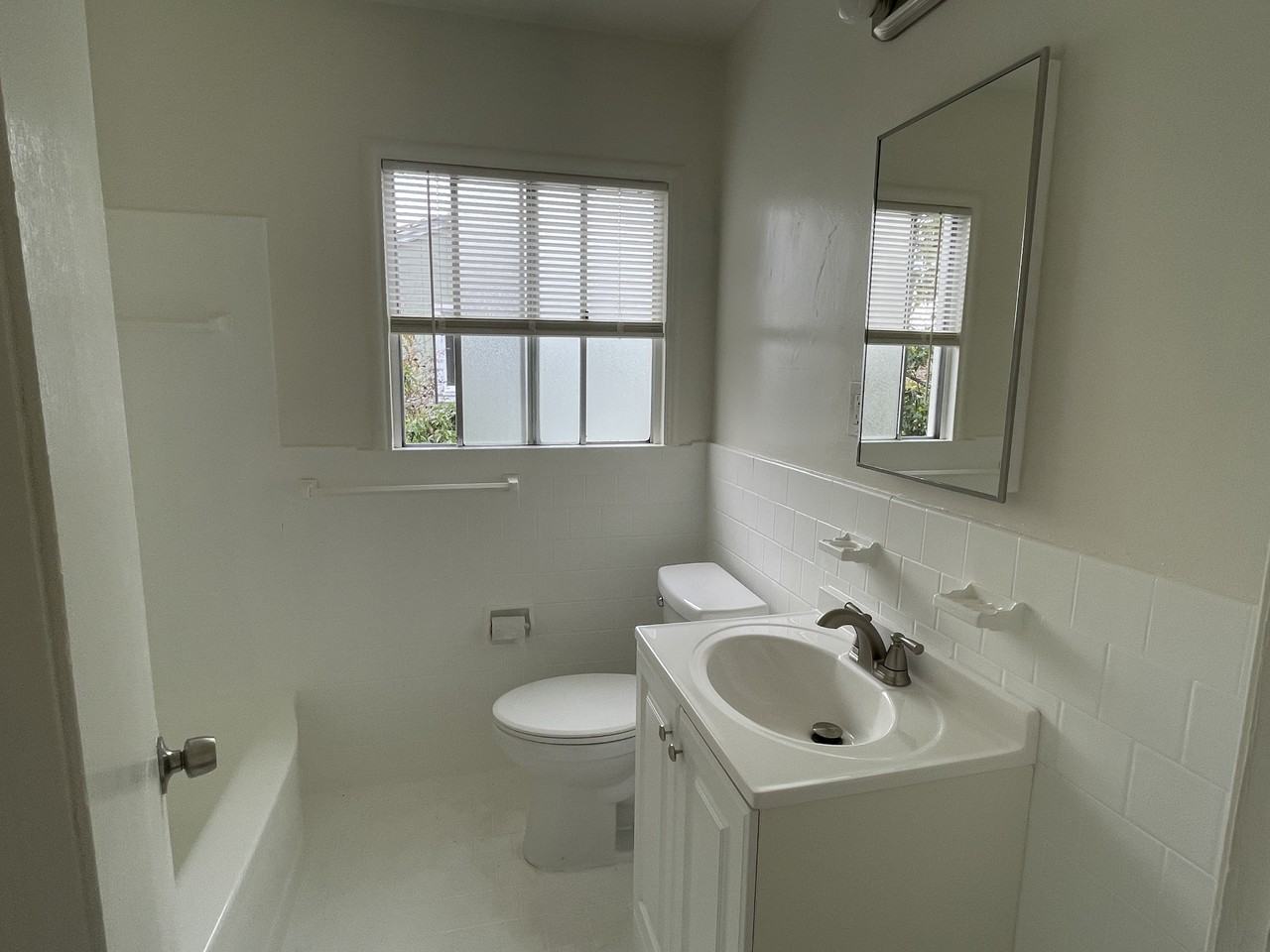 119 N Kingston St #NA - Photo 4 of 6