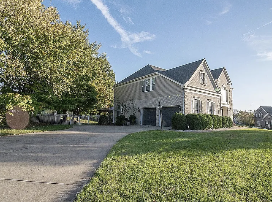 7676 Big Cedar Ct #NA - Photo 3 of 27