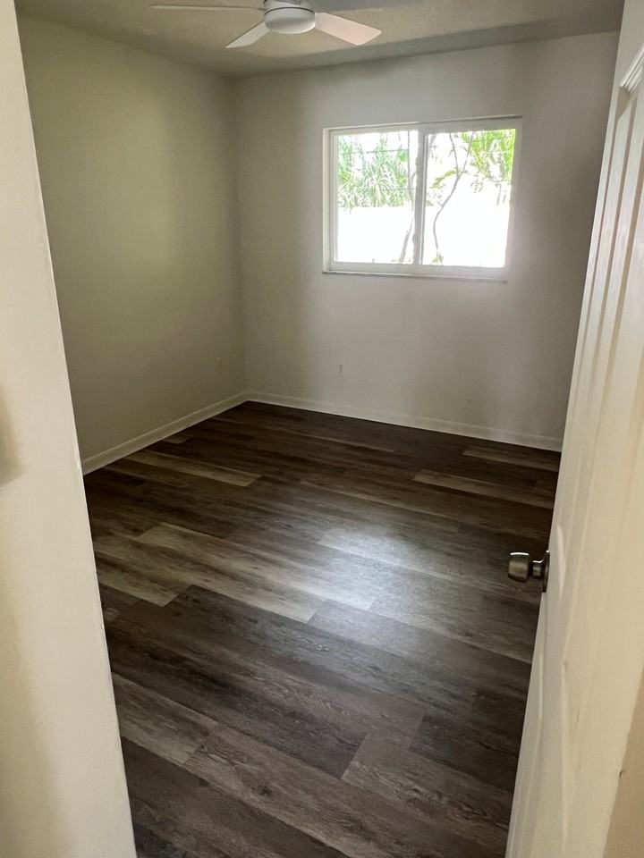 3223 Dryer Ave #NA - Photo 6 of 9