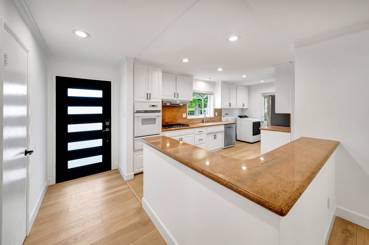 20619 Clark St #NA - Photo 4 of 41