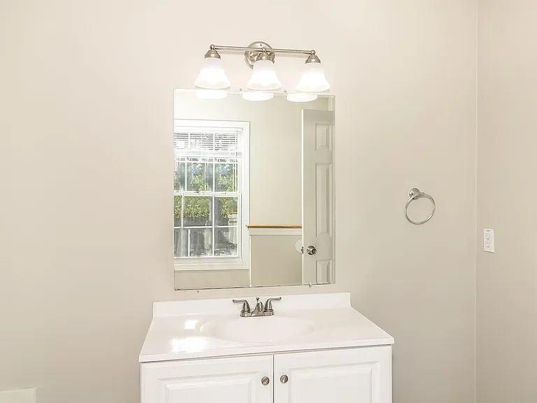 400 Castle Ridge Dr #NA - Photo 2 of 14