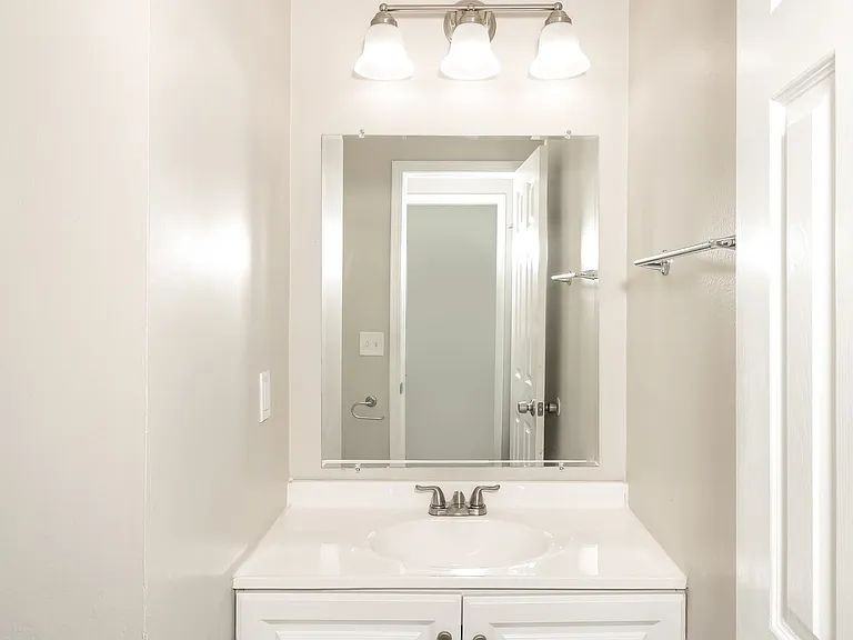 400 Castle Ridge Dr #NA - Photo 3 of 14