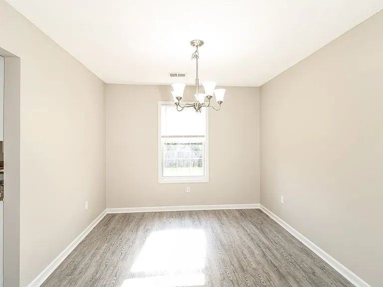 400 Castle Ridge Dr #NA - Photo 4 of 14