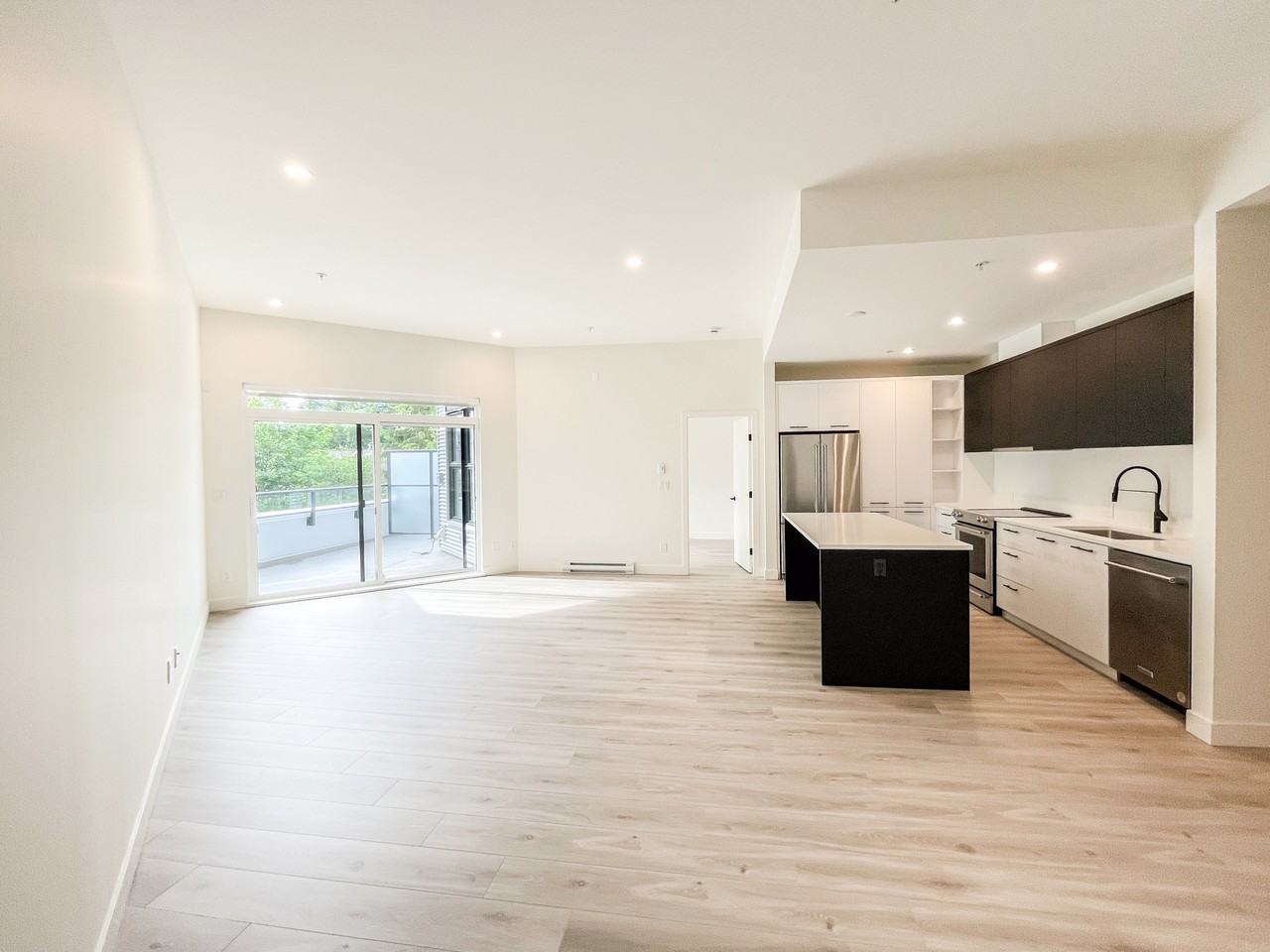2620 152 Street #401 - Photo 3 of 12