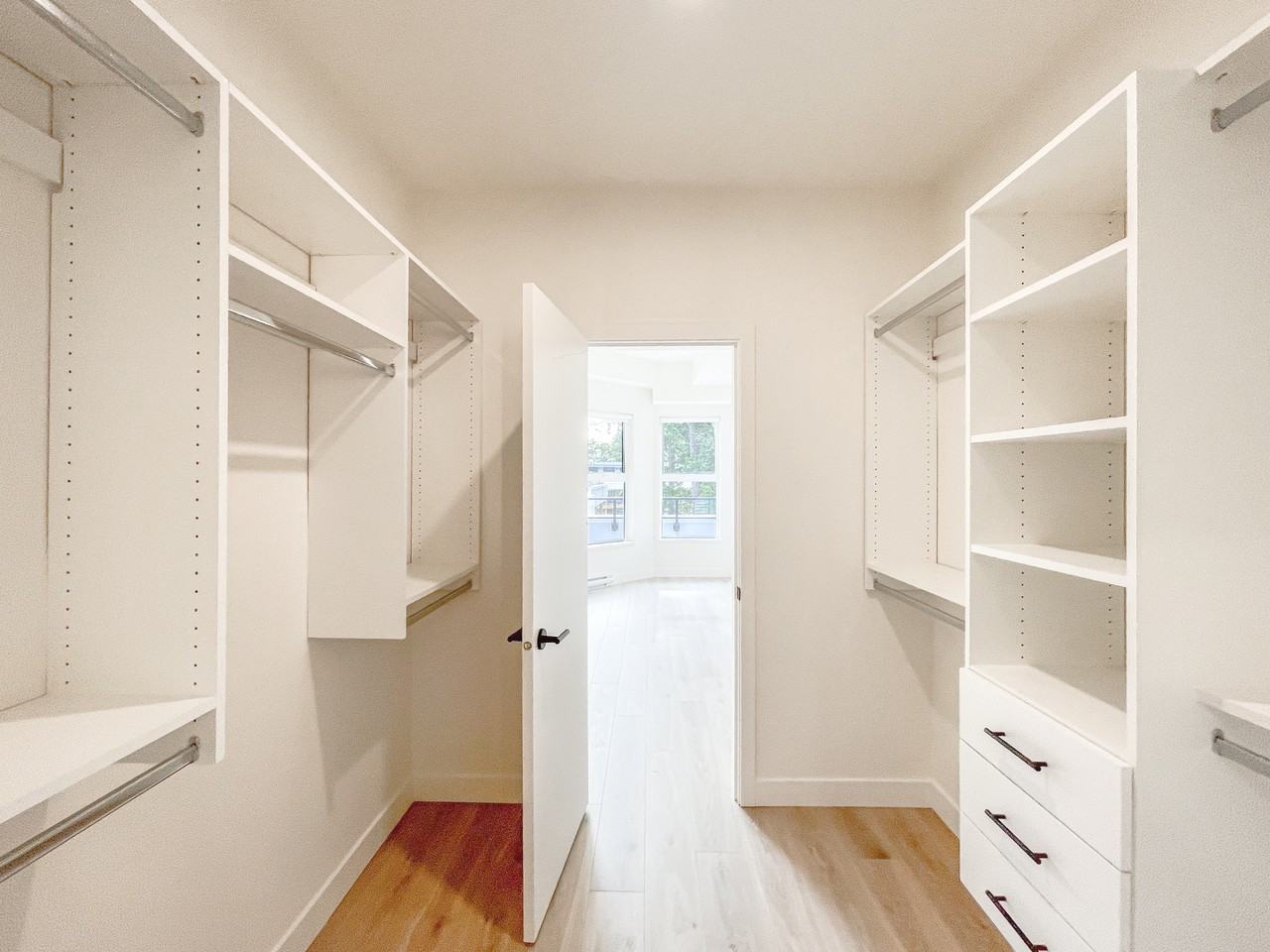 2620 152 Street #401 - Photo 5 of 12