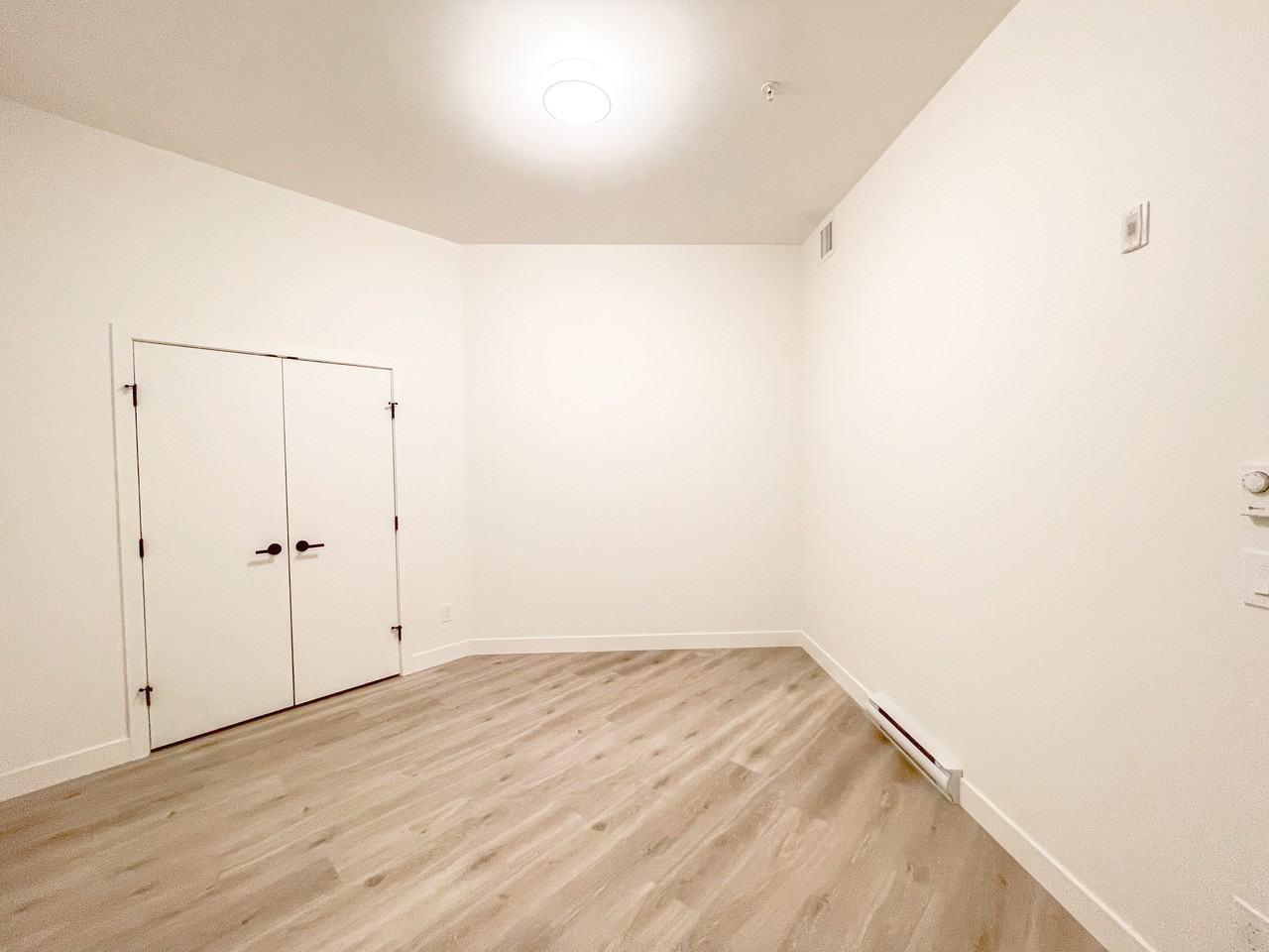 2620 152 Street #401 - Photo 7 of 12